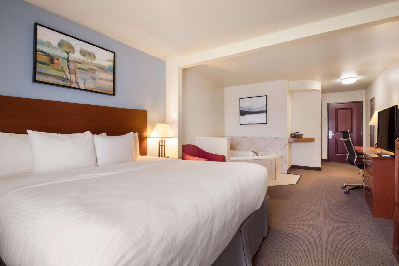 Best Western Coffeyville Central Business District Inn And Suites Εξωτερικό φωτογραφία